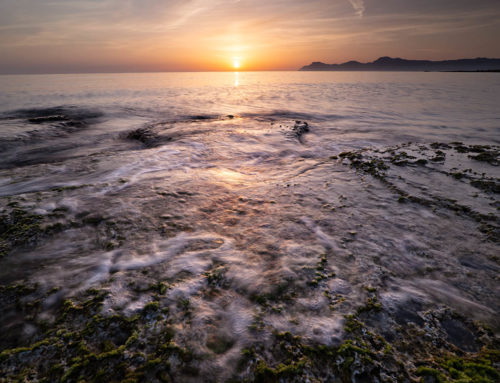 Mallorca Wellenspiel Sonnenaufgang
